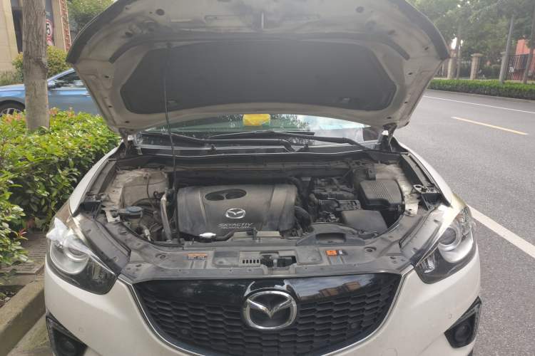 Used Mazda CX-5 2014 2.0L Automatic Two-Wheel Drive Urban Version Engine Bay