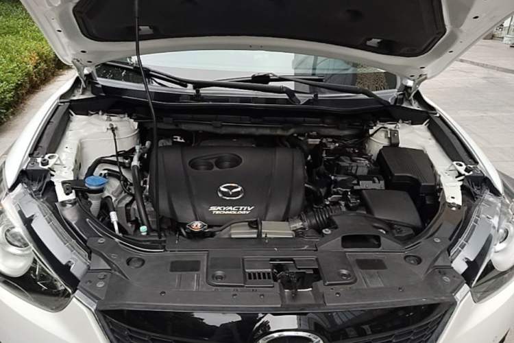 Used Mazda CX-5 2014 2.0L Automatic Two-Wheel Drive Urban Version Engine Bay