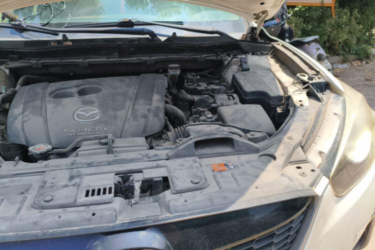 Used Mazda CX-5 2014 2.0L Automatic Two-Wheel Drive Urban Version Engine Bay Left