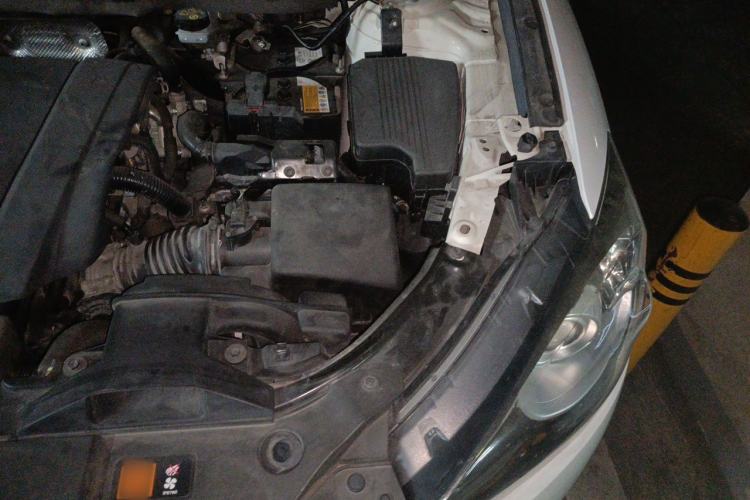 Used Mazda CX-5 2014 2.0L Automatic Two-Wheel Drive Urban Version Engine Bay Left