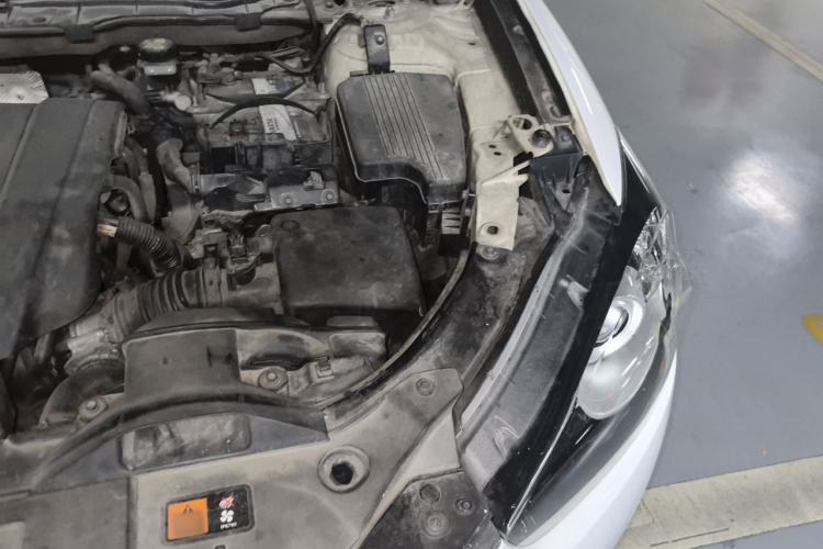 Used Mazda CX-5 2014 2.0L Automatic Two-Wheel Drive Urban Version Engine Bay Left