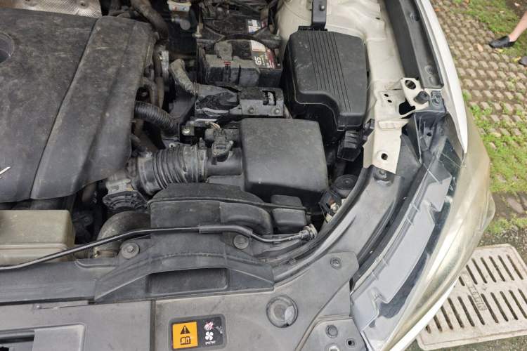 Used Mazda CX-5 2014 2.0L Automatic Two-Wheel Drive Urban Version Engine Bay Left