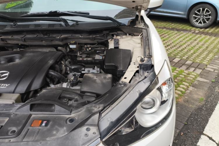 Used Mazda CX-5 2014 2.0L Automatic Two-Wheel Drive Urban Version Engine Bay Left