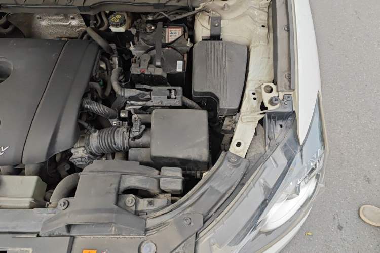 Used Mazda CX-5 2014 2.0L Automatic Two-Wheel Drive Urban Version Engine Bay Left
