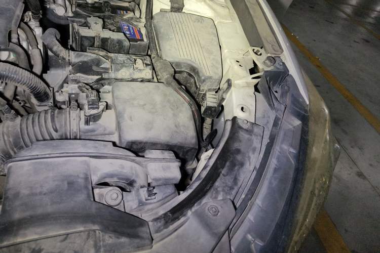 Used Mazda CX-5 2014 2.0L Automatic Two-Wheel Drive Urban Version Engine Bay Left