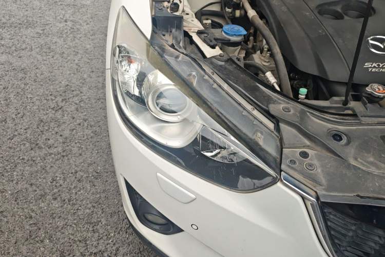 Used Mazda CX-5 2014 2.0L Automatic Two-Wheel Drive Urban Version Engine Bay Right