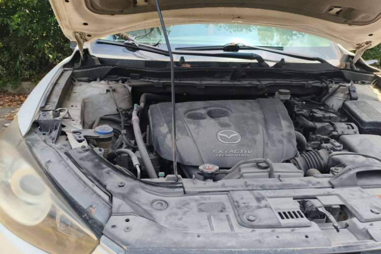 Used Mazda CX-5 2014 2.0L Automatic Two-Wheel Drive Urban Version Engine Bay Right