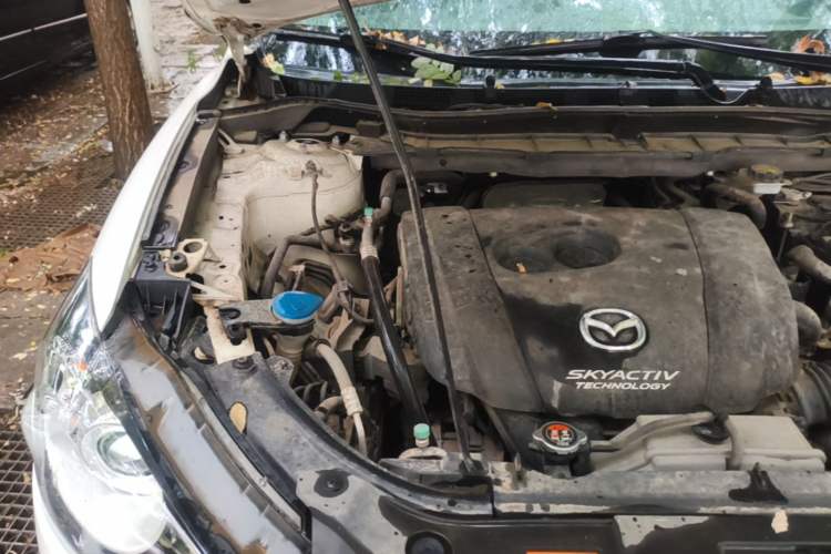 Used Mazda CX-5 2014 2.0L Automatic Two-Wheel Drive Urban Version Engine Bay Right
