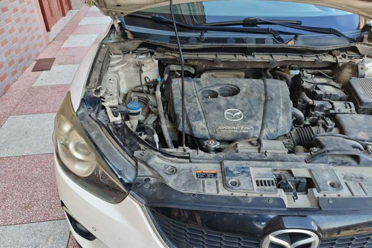 Used Mazda CX-5 2014 2.0L Automatic Two-Wheel Drive Urban Version Engine Bay Right