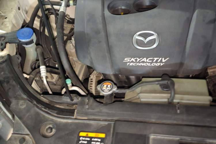 Used Mazda CX-5 2014 2.0L Automatic Two-Wheel Drive Urban Version Engine Bay Right