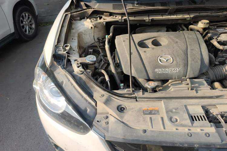Used Mazda CX-5 2014 2.0L Automatic Two-Wheel Drive Urban Version Engine Bay Right