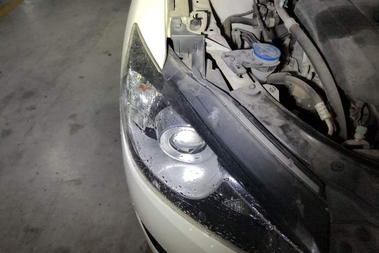 Used Mazda CX-5 2014 2.0L Automatic Two-Wheel Drive Urban Version Engine Bay Right