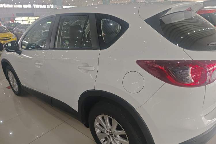 Used Mazda CX-5 2014 2.0L Automatic Two-Wheel Drive Urban Version Exterior 5
