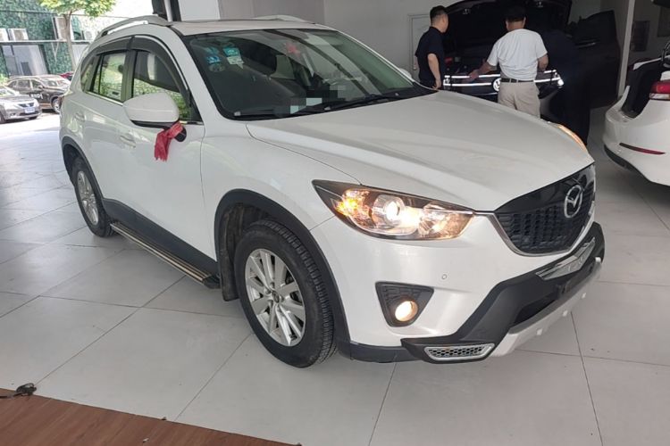 Used Mazda CX-5 2014 2.0L Automatic Two-Wheel Drive Urban Version Front Right 45 Deg