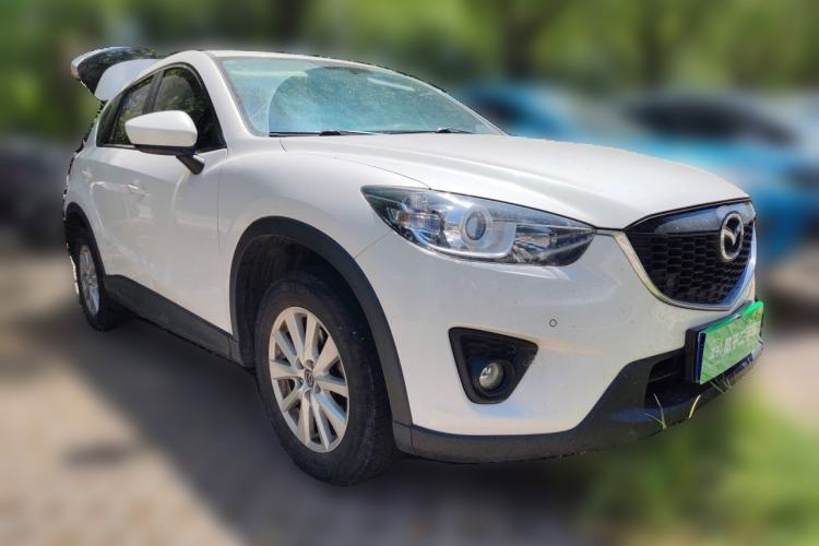 Used Mazda CX-5 2014 2.0L Automatic Two-Wheel Drive Urban Version Front Right 45 Deg