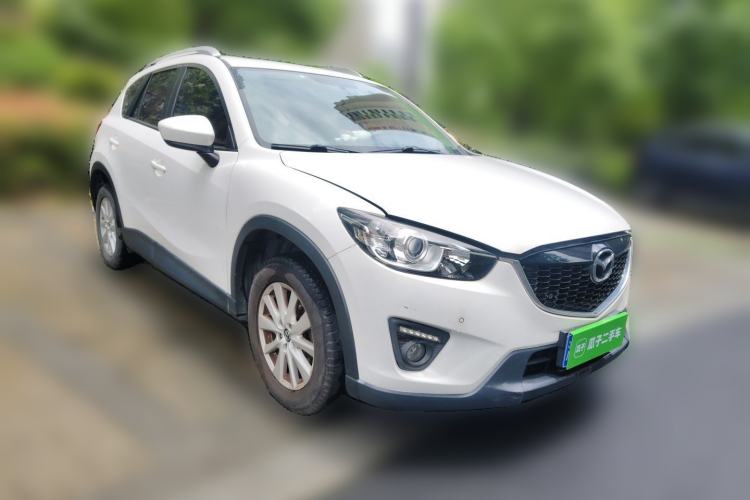 Used Mazda CX-5 2014 2.0L Automatic Two-Wheel Drive Urban Version Front Right 45 Deg