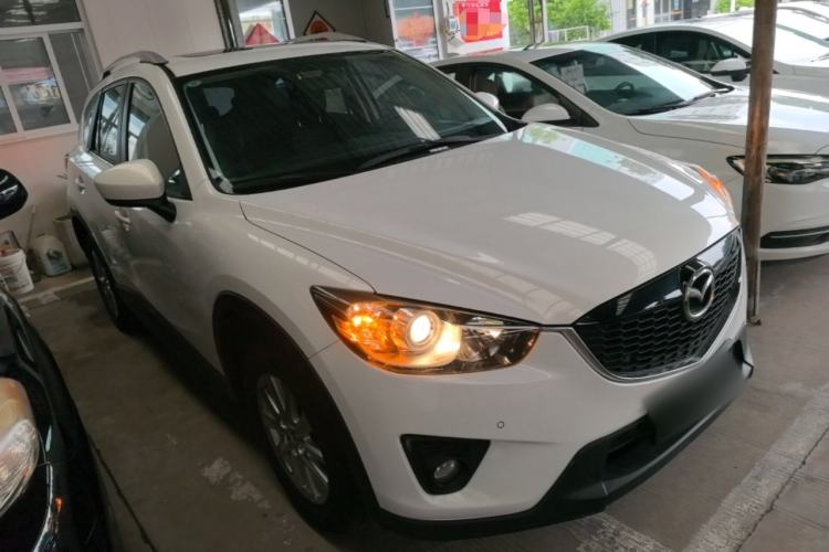 Used Mazda CX-5 2014 2.0L Automatic Two-Wheel Drive Urban Version Front Right 45 Deg