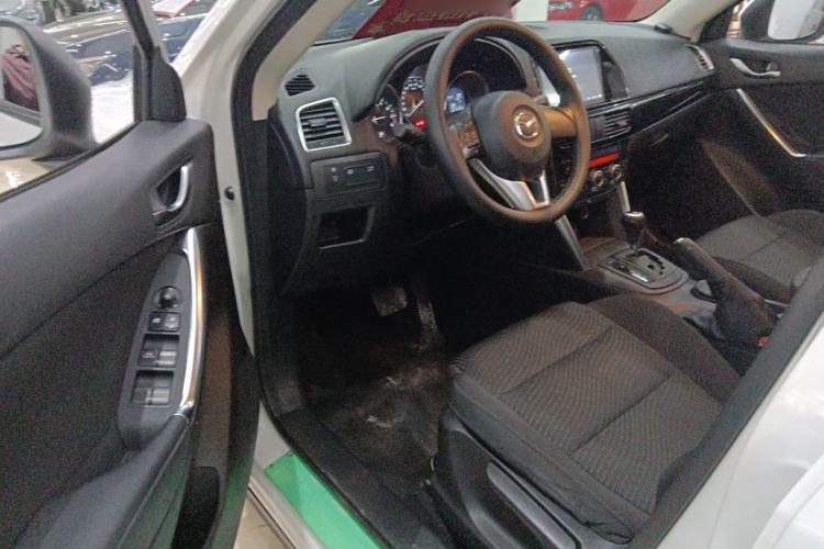 Used Mazda CX-5 2014 2.0L Automatic Two-Wheel Drive Urban Version Interior 2