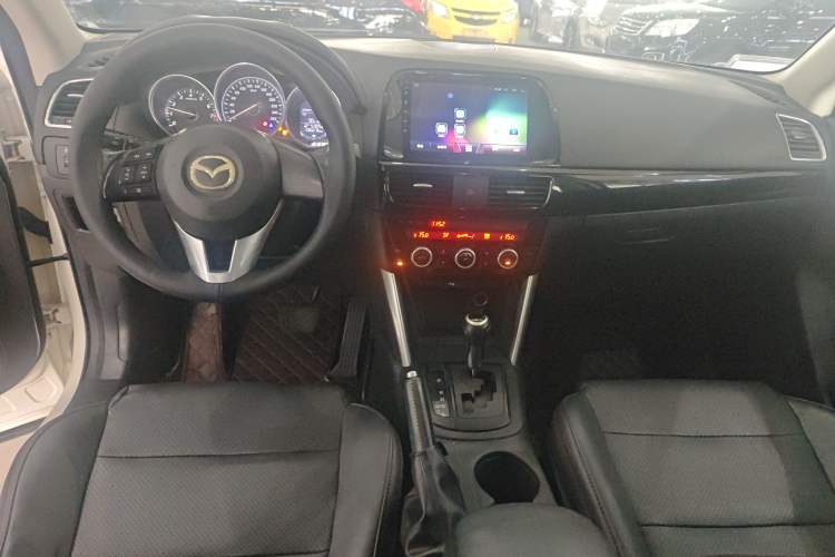 Used Mazda CX-5 2014 2.0L Automatic Two-Wheel Drive Urban Version Interior 3