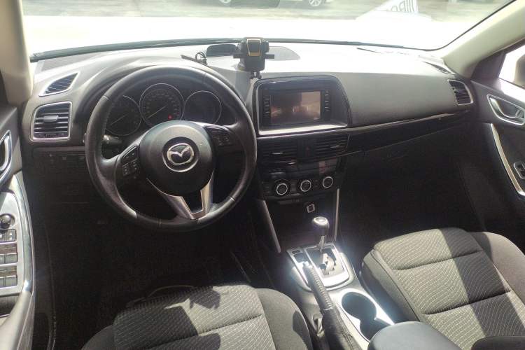 Used Mazda CX-5 2014 2.0L Automatic Two-Wheel Drive Urban Version Interior 3