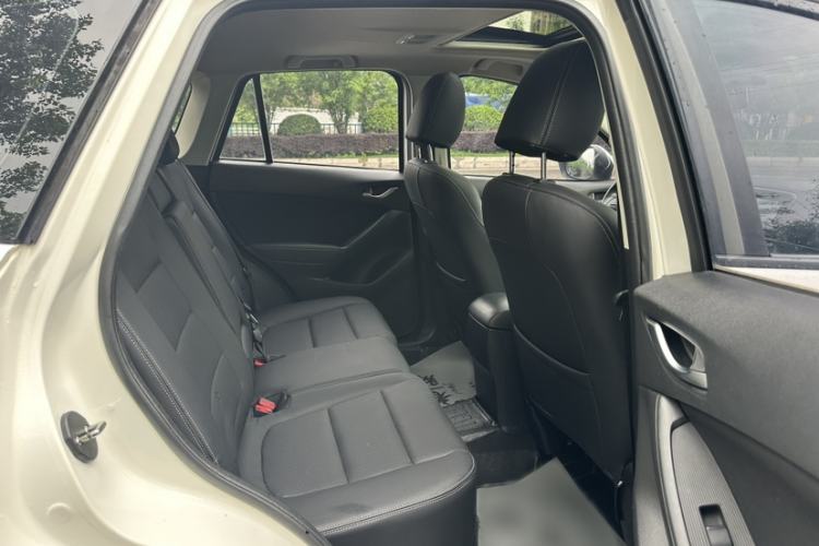 Used Mazda CX-5 2014 2.0L Automatic Two-Wheel Drive Urban Version Interior 4