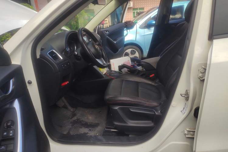 Used Mazda CX-5 2014 2.0L Automatic Two-Wheel Drive Urban Version Left Front Seat