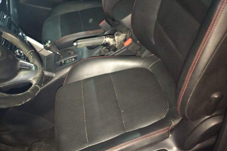 Used Mazda CX-5 2014 2.0L Automatic Two-Wheel Drive Urban Version Left Front Seat
