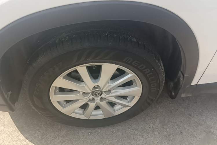 Used Mazda CX-5 2014 2.0L Automatic Two-Wheel Drive Urban Version Left Front Wheel Hub