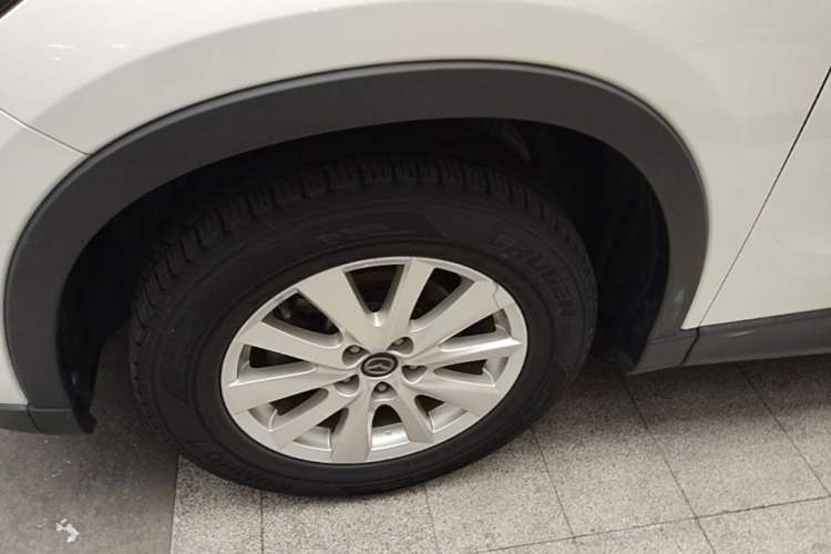 Used Mazda CX-5 2014 2.0L Automatic Two-Wheel Drive Urban Version Left Front Wheel Hub