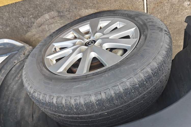 Used Mazda CX-5 2014 2.0L Automatic Two-Wheel Drive Urban Version Left Front Wheel Hub