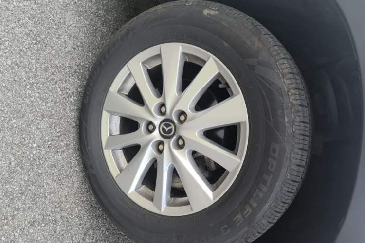 Used Mazda CX-5 2014 2.0L Automatic Two-Wheel Drive Urban Version Left Front Wheel Hub
