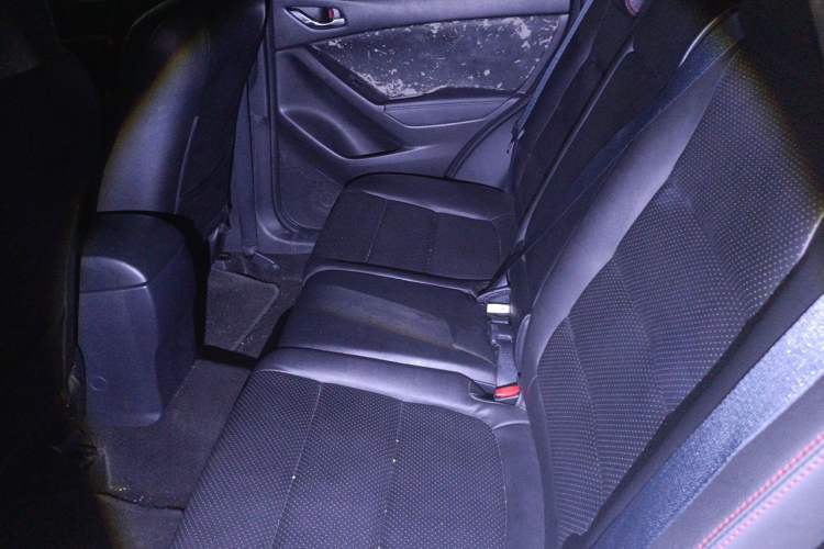 Used Mazda CX-5 2014 2.0L Automatic Two-Wheel Drive Urban Version Left Rear Seat