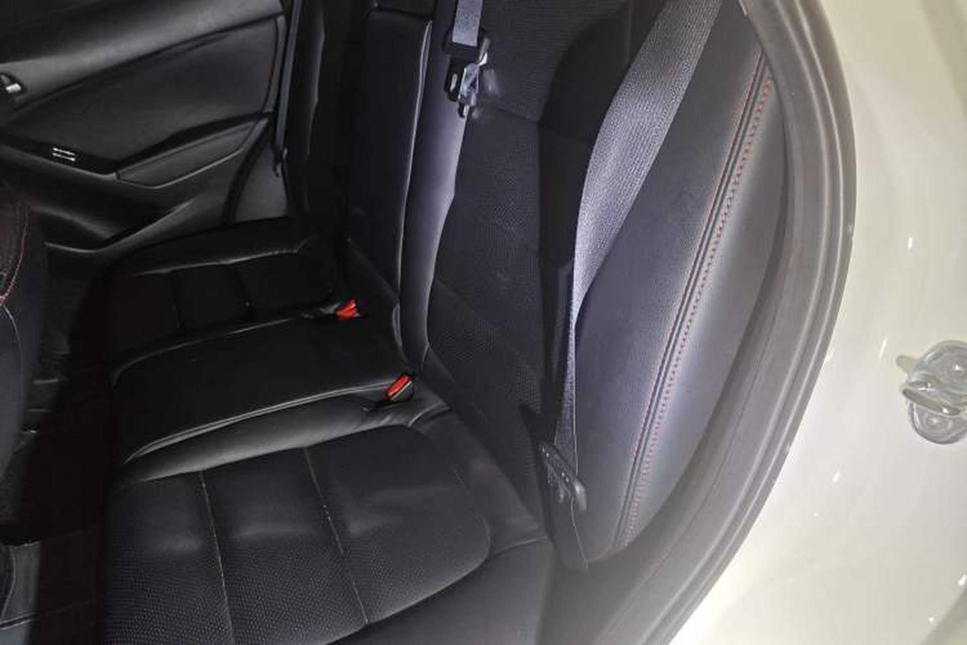 Used Mazda CX-5 2014 2.0L Automatic Two-Wheel Drive Urban Version Left Rear Seat