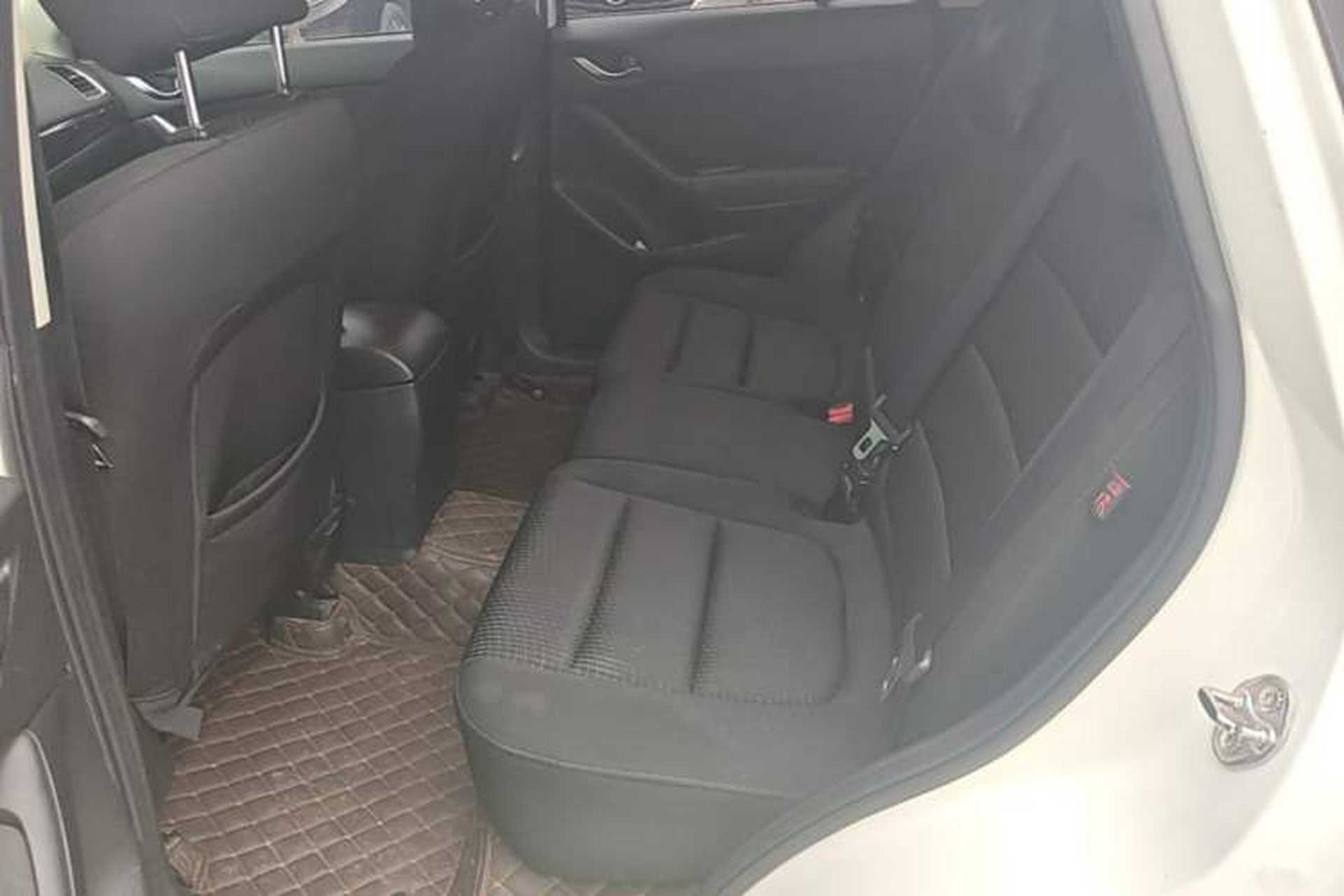 Used Mazda CX-5 2014 2.0L Automatic Two-Wheel Drive Urban Version Left Rear Seat