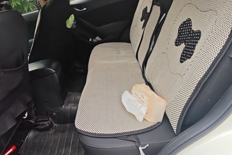 Used Mazda CX-5 2014 2.0L Automatic Two-Wheel Drive Urban Version Left Rear Seat