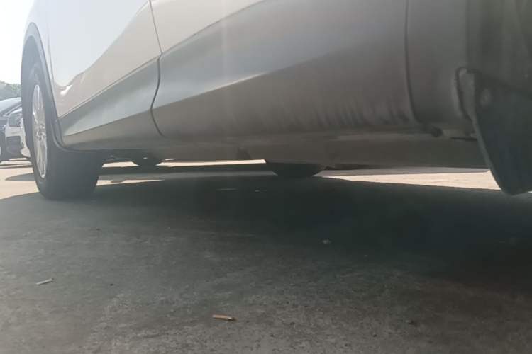 Used Mazda CX-5 2014 2.0L Automatic Two-Wheel Drive Urban Version Left Side Sill