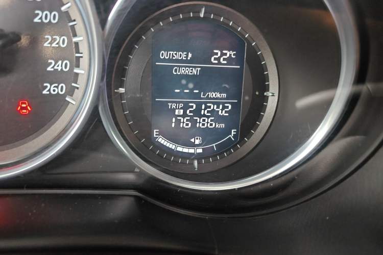 Used Mazda CX-5 2014 2.0L Automatic Two-Wheel Drive Urban Version Odometer Close Up