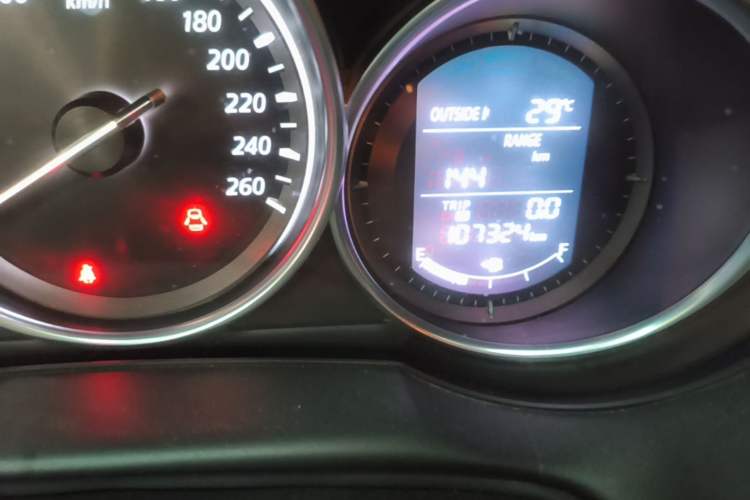 Used Mazda CX-5 2014 2.0L Automatic Two-Wheel Drive Urban Version Odometer Close Up