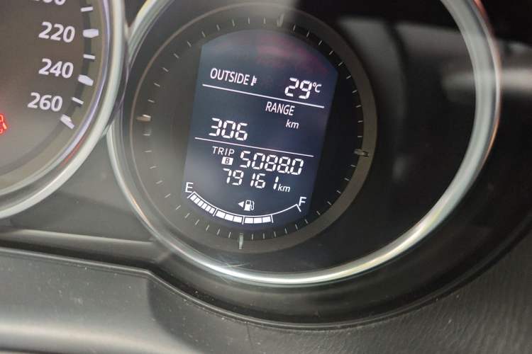 Used Mazda CX-5 2014 2.0L Automatic Two-Wheel Drive Urban Version Odometer Close Up