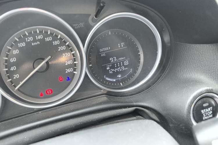 Used Mazda CX-5 2014 2.0L Automatic Two-Wheel Drive Urban Version Odometer Close Up