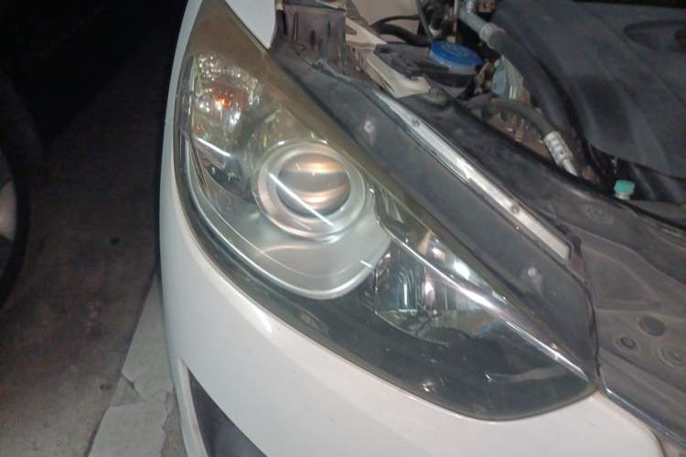 Used Mazda CX-5 2014 2.0L Automatic Two-Wheel Drive Urban Version Right Front Headlight