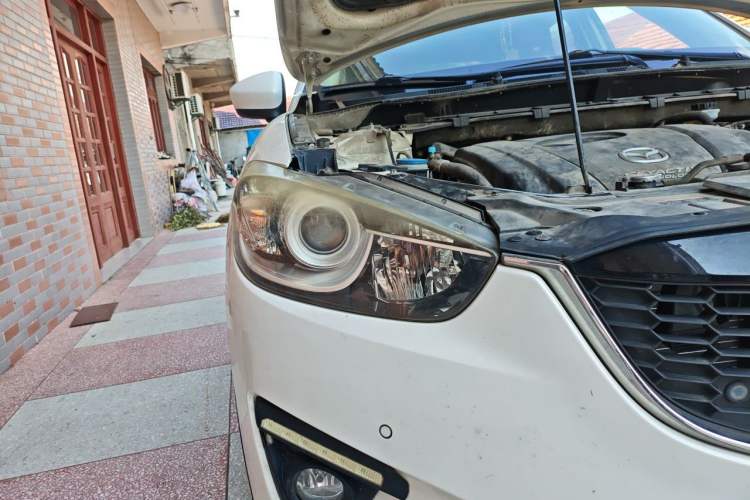Used Mazda CX-5 2014 2.0L Automatic Two-Wheel Drive Urban Version Right Front Headlight