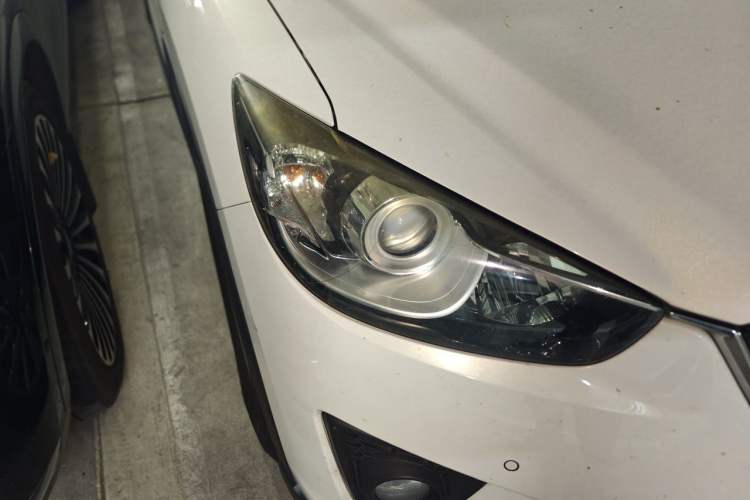 Used Mazda CX-5 2014 2.0L Automatic Two-Wheel Drive Urban Version Right Front Headlight