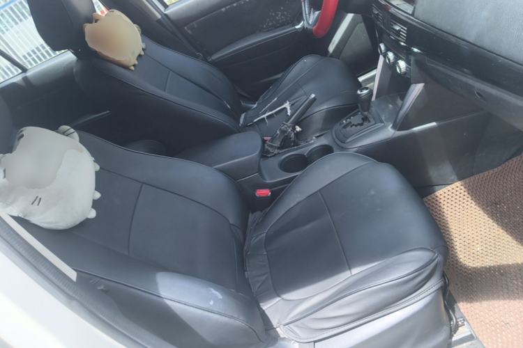 Used Mazda CX-5 2014 2.0L Automatic Two-Wheel Drive Urban Version Right Front Seat