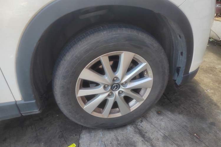 Used Mazda CX-5 2014 2.0L Automatic Two-Wheel Drive Urban Version Right Front Wheel Hub