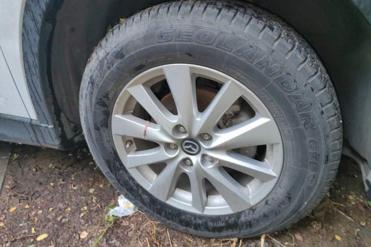 Used Mazda CX-5 2014 2.0L Automatic Two-Wheel Drive Urban Version Right Front Wheel Hub