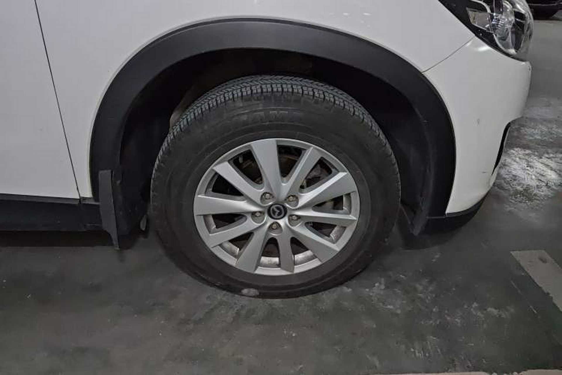 Used Mazda CX-5 2014 2.0L Automatic Two-Wheel Drive Urban Version Right Front Wheel Hub