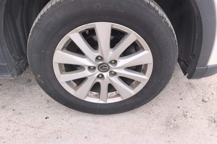 Used Mazda CX-5 2014 2.0L Automatic Two-Wheel Drive Urban Version Right Front Wheel Hub