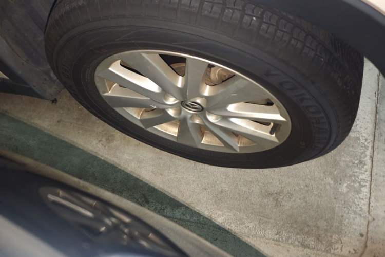 Used Mazda CX-5 2014 2.0L Automatic Two-Wheel Drive Urban Version Right Front Wheel Hub