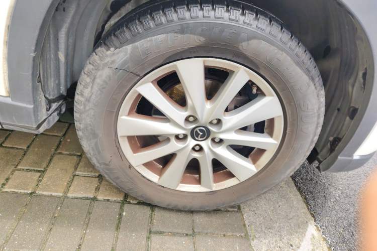 Used Mazda CX-5 2014 2.0L Automatic Two-Wheel Drive Urban Version Right Front Wheel Hub